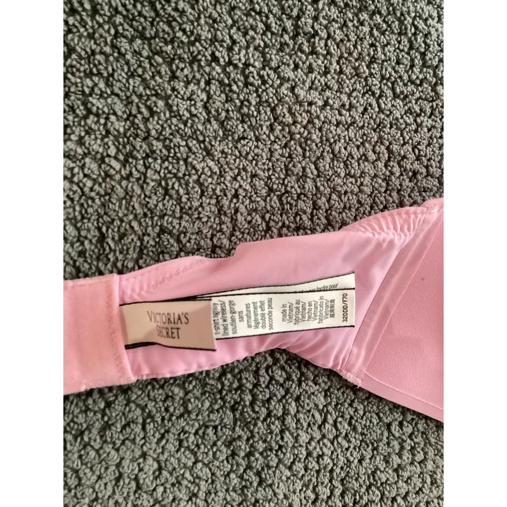 Victoria Secret Pink‎ T-Shirt Lightly Lined Wireless Bra 32DDD Pink Love Straps